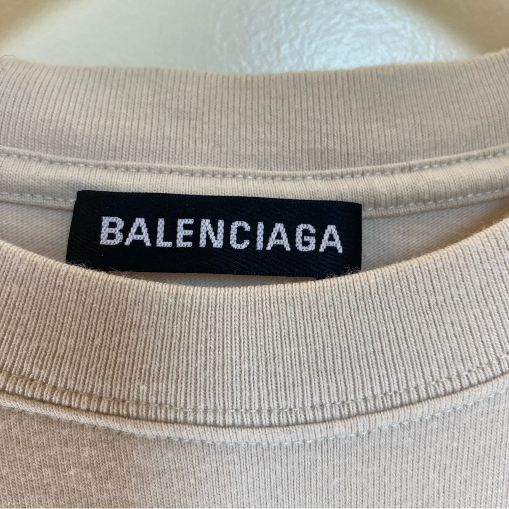 Authentic Balenciaga Back T Shirt Cream Size Medium - Picture 5 of 14